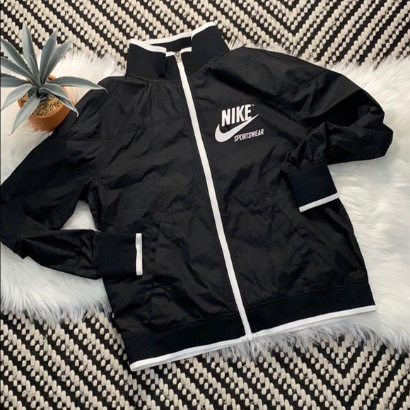 Nike Other - Y2K vintage NIKE windbreaker athletic jacket